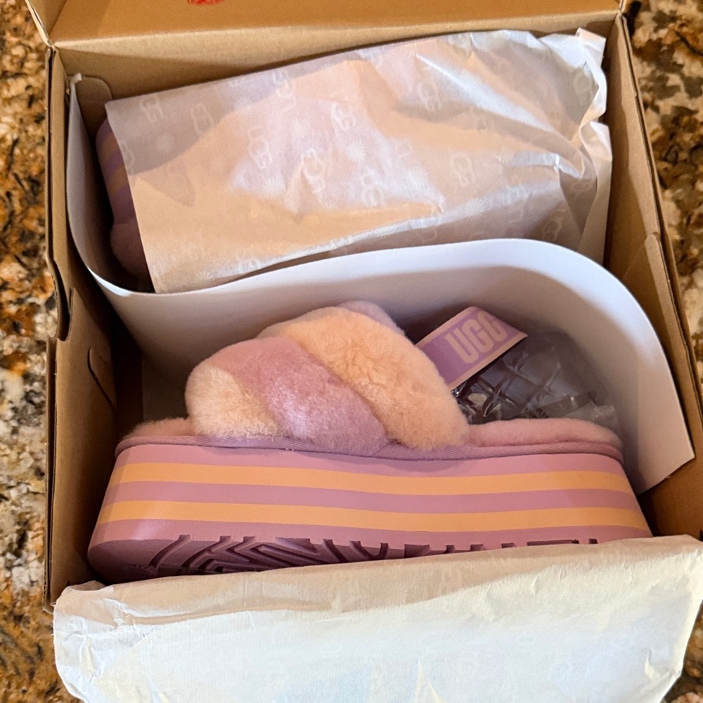 NWIB Authentic UGG size 7 Disco Stripe Slide